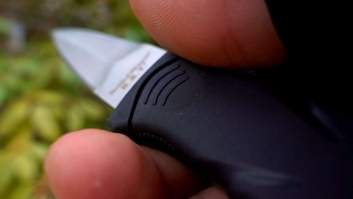 Smith & Wesson SWHRT3BF 7.5in High Carbon S.S. Full Tang Fixed Blade Knife with 3.5in False Edge Blade and TPR Handle for Outdoor, Tactical, Survival and EDC - Image 5