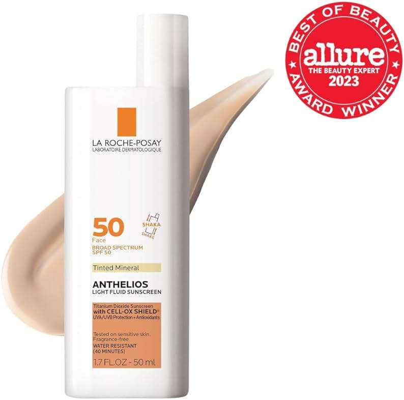 La Roche-Posay Anthelios Sunscreen SPF 40, Ultra-Light Fluid Broad Spectrum SPF 40, Face Sunscreen with Titanium Dioxide Mineral, Lightweight & Fast-Absorbing, Oil-Free, Matte Finish - Image 2