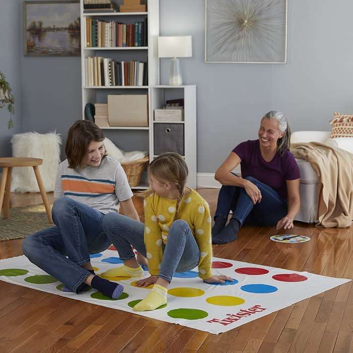 Hasbro Twister Party Classic Board Game for 2 or More Players,Indoor and Outdoor Game for Kids 6 and Up,Packaging May Vary - Image 5