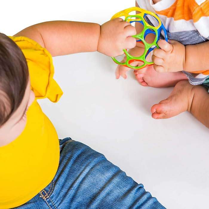Bright Starts Oball Easy Grasp Classic Ball BPA-Free Infant Toy in Red, Yellow, Green, Blue, Age Newborn and up, 4 Inches - Image 3
