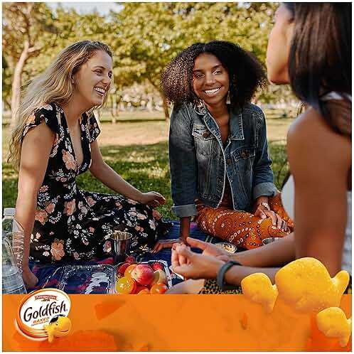 Goldfish Cheddar Crackers, 1.5 oz. Snack Packs, 30 Count - Image 7