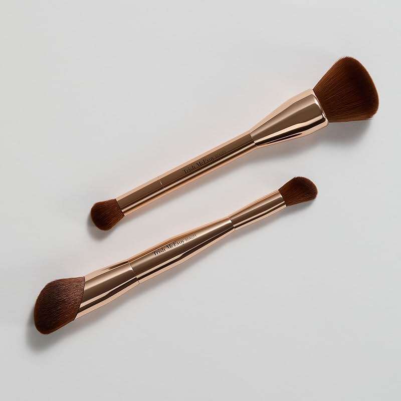 Trish McEvoy Women's Even Skin Wet/Dry Brush - Image 2