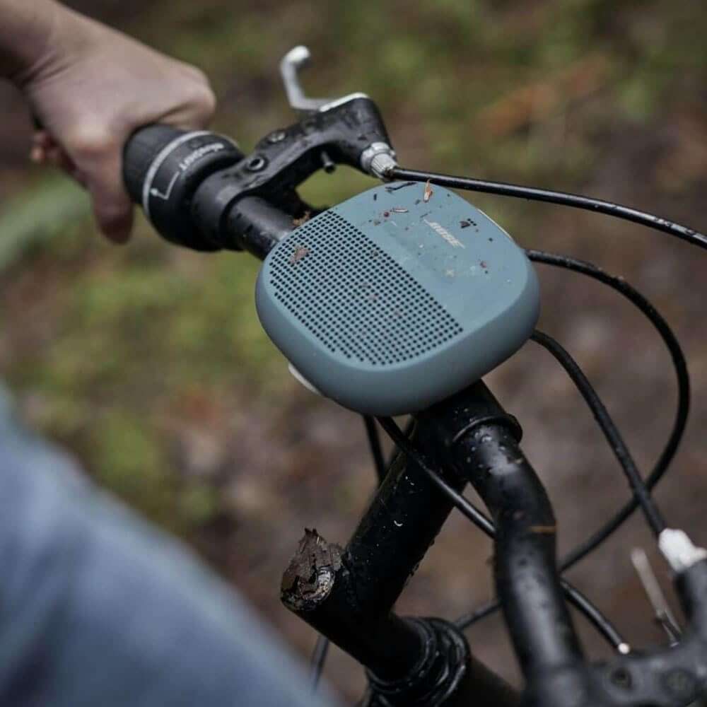 Bose SoundLink Micro: Small Portable Bluetooth Speaker (Waterproof), Midnight Blue - Image 7