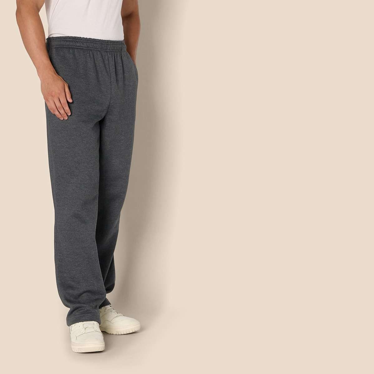 Amazon Essentials Men's Relaxed Straight Leg Fleece Open Bottom Sweatpant (Available in Big & Tall) - Image 3