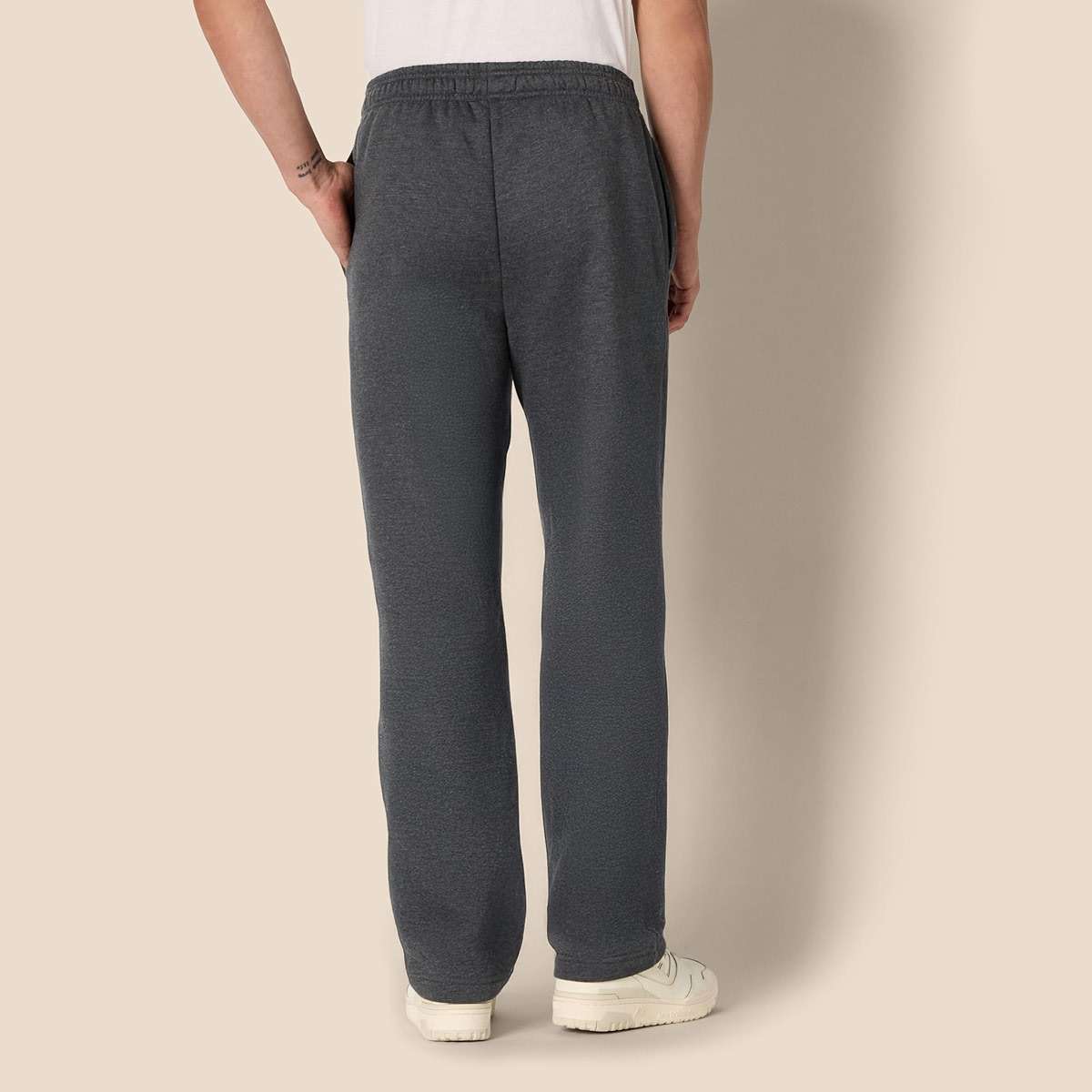 Amazon Essentials Men's Relaxed Straight Leg Fleece Open Bottom Sweatpant (Available in Big & Tall) - Image 4