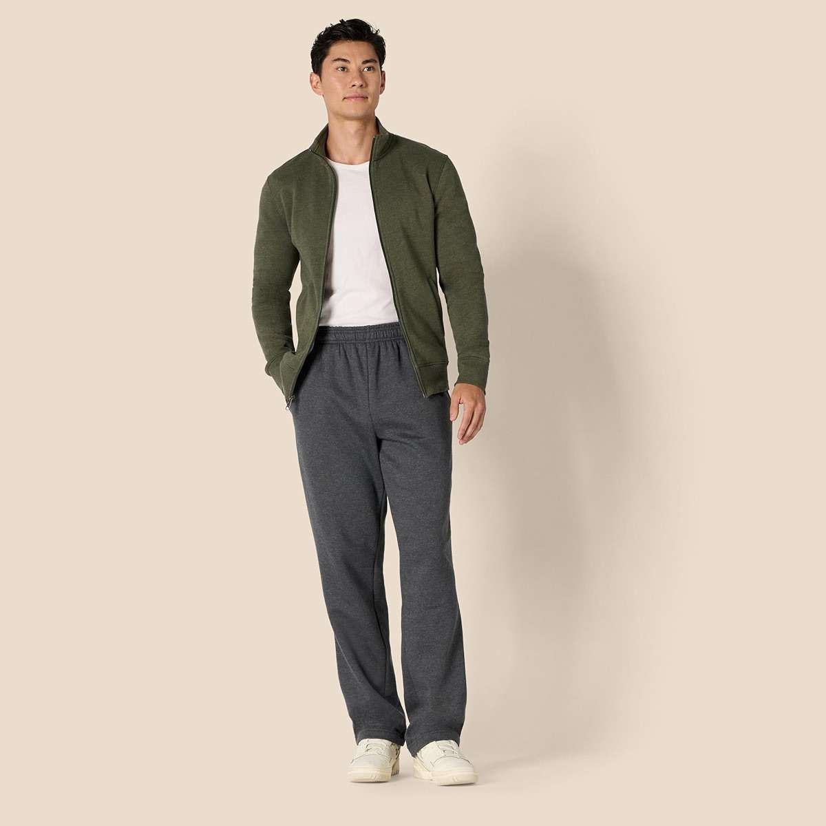 Amazon Essentials Men's Relaxed Straight Leg Fleece Open Bottom Sweatpant (Available in Big & Tall) - Image 6