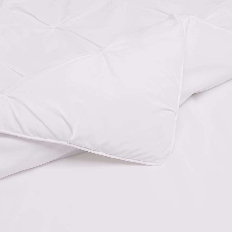 Amazon Basics Soft, Lightweight Down-Alternative Comforter Set, 3-Piece Pinch-Pleat Bedding Set with Piped Edges, Full/Queen Size, Bright White - Image 4