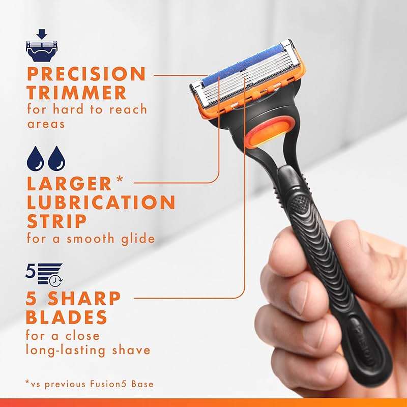 Gillette Fusion5 Razors for Men, 1 Razor, 4 Blade Refills, Lubrastrip for a More Comfortable Shave - Image 2