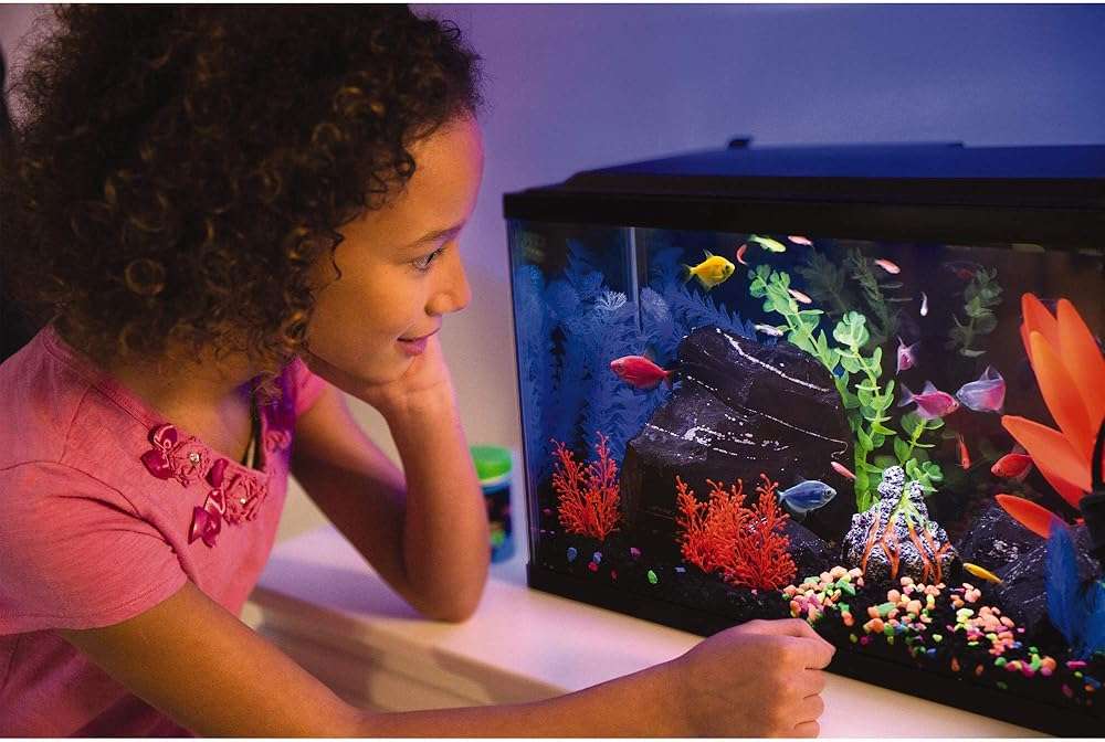 GloFish Plant Aquarium Décor, Green and Blue Large, Fluorescent Under Blue LED Light - Image 4