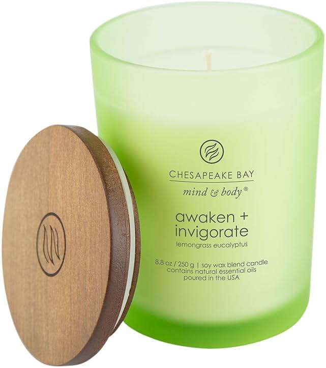 Chesapeake Bay Candle PT40886 Scented Candle, Awaken + Invigorate (Lemongrass Eucalyptus), Medium , Green, Home Décor - Image 3