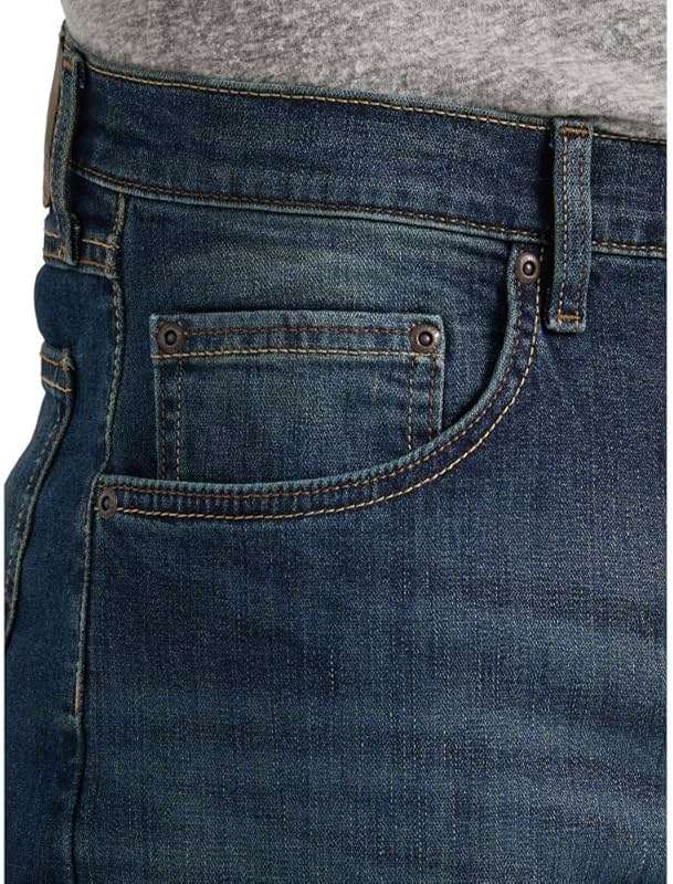 Wrangler Authentics Men's Relaxed Fit Boot Cut Jean - Image 6