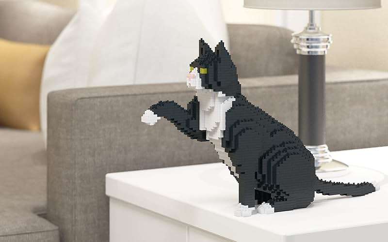 JEKCA Tuxedo Cat 03S | Cat Plastic Building Blocks | Age 14+ - Image 2