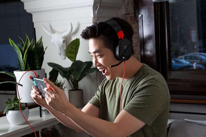 Turtle Beach Recon 70 Multiplatform Gaming Headset for Xbox Series X|S, Xbox One, PS5, PS4, PC & Mobile w/ 3.5mm Wired Connection - Flip-to-Mute Mic, 40mm Speakers, Lightweight Design, Black - Image 11