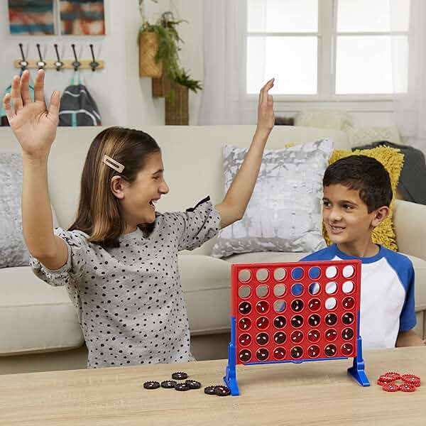 Hasbro Gaming Connect 4 Marvel Spider-Man Edition, Strategy Board Game for 2 Players, Ages 6 and Up (Amazon Exclusive) - Image 9