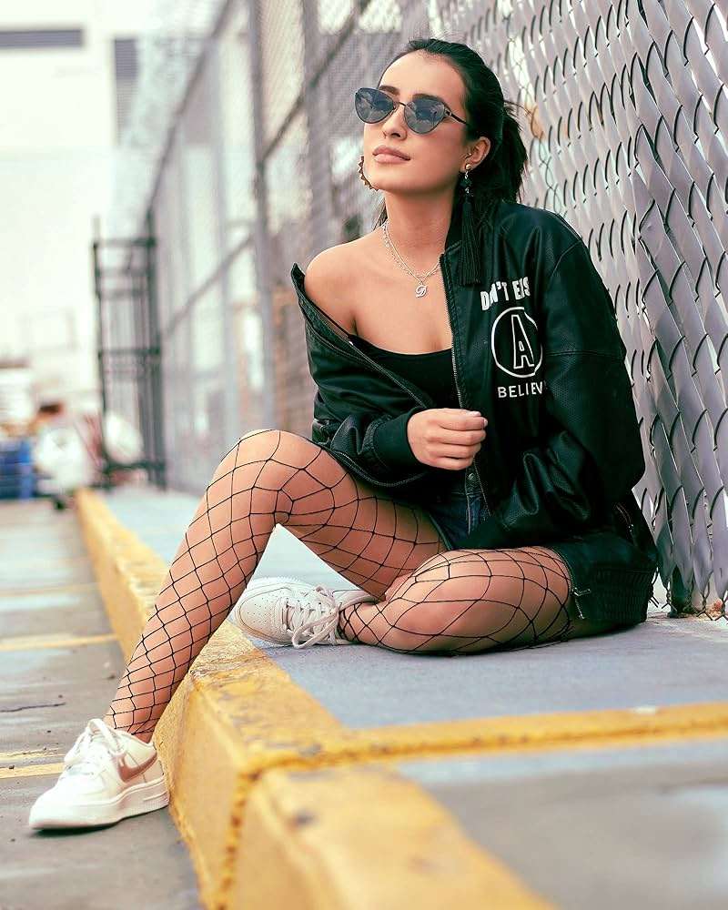 Geyoga 6 Pairs Women Fishnet Stockings Thigh High Garter Suspender Pantyhose Lingerie Gift - Image 4