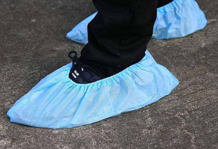 Greenour 100 Pack Super Anti-Skid Disposable Shoe Covers Waterproof Durable Extra Thicker Boot Cover - Image 7