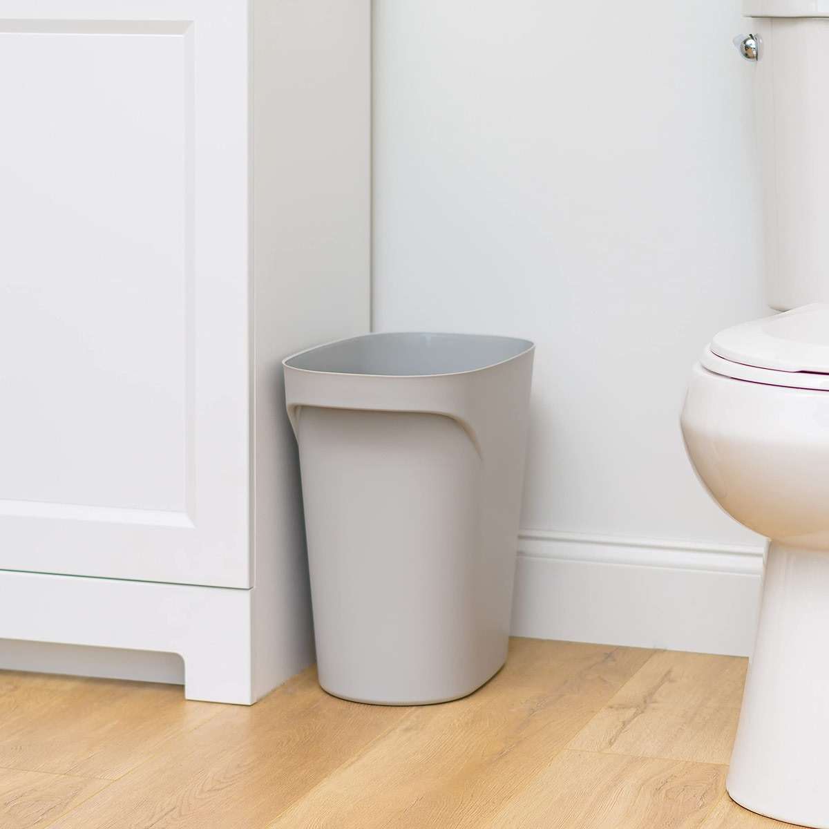 IRIS USA Small Trash Can Wastebasket with Handle, 6 Gallon / 24 Quart, 3-Pack, for Bathroom, Office, Bedroom, Under Sink, Kitchen, Garbage - Gray - Image 5