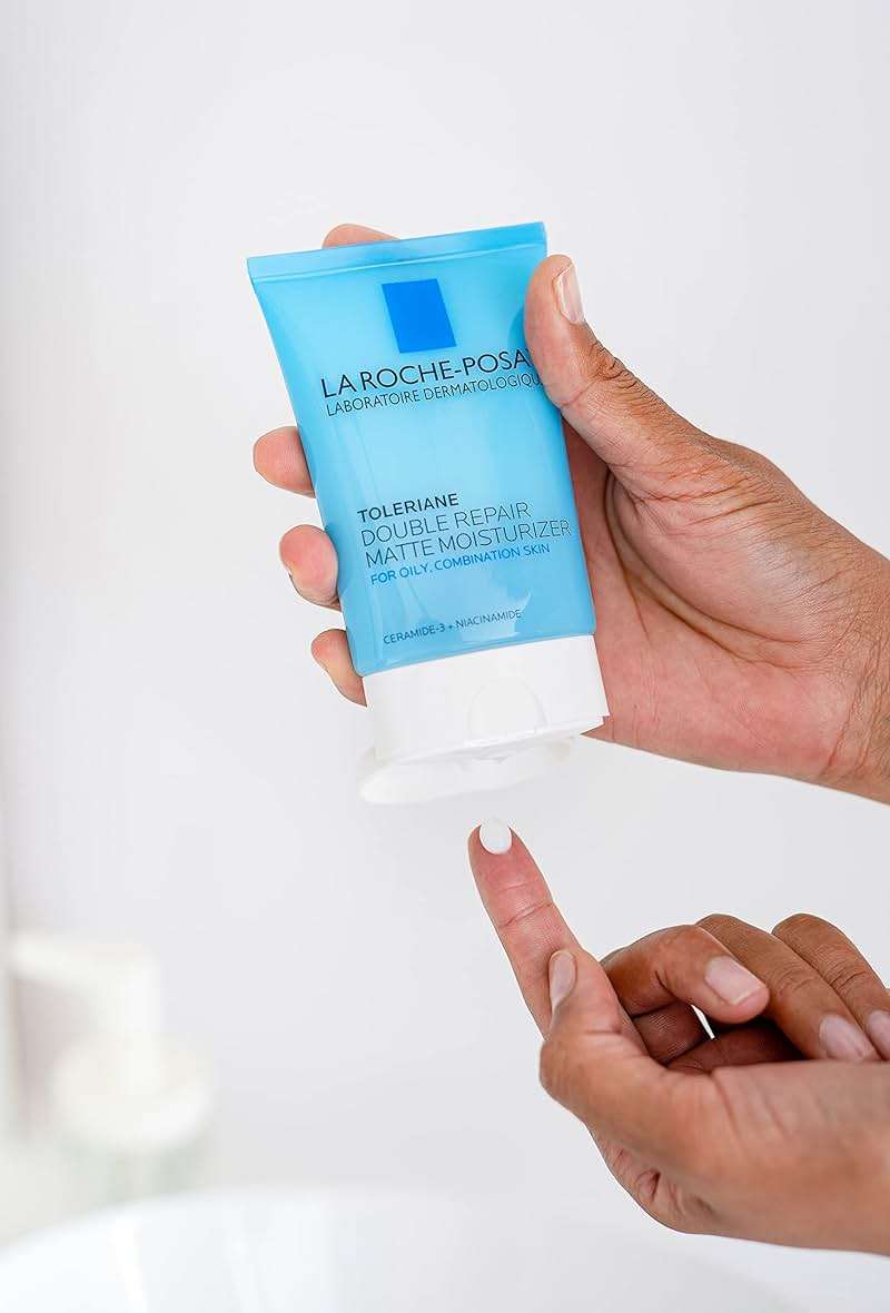 La Roche-Posay Toleriane Double Repair Matte Face Moisturizer, Daily Moisturizer For Oily Skin With Ceramide And Niacinamide For All Skin Tones, Oil Free, Non-Comedogenic, Available with SPF 30 - Image 9