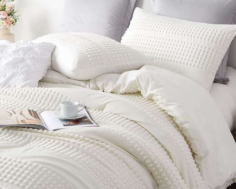 Cupocupa Queen Comforter Set White Comforters Queen Size Sets Boho Tufted Shabby Chic Vintage Farmhouse Bedding Set Soft Fluffy Lightweight Comforter with 2 Pillow Cases for All Season - Image 4