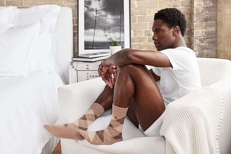 Polo Ralph Lauren Men's Super Soft Ribbed Dress Crew Socks (3-Pack) - Image 5
