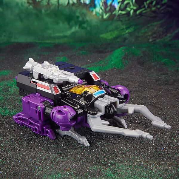 Transformers Toys Legacy Evolution Deluxe Shrapnel Toy, 5.5-inch, Action Figure for Boys and Girls Ages 8 and Up - Image 2