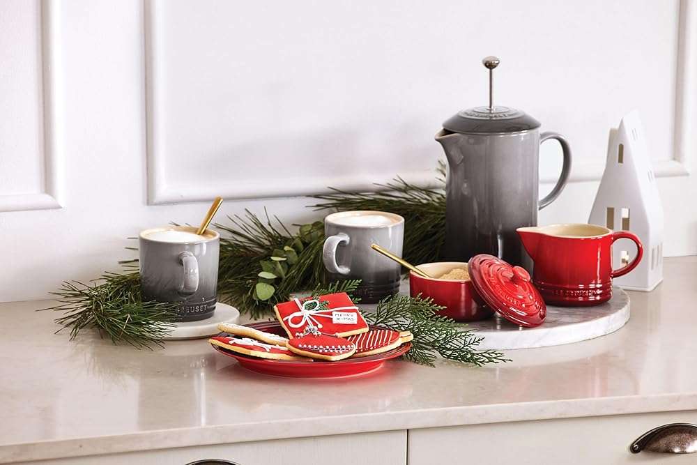 Le Creuset Stoneware Signature Cream & Sugar Set, Cerise, Cream: 300 ml., Sugar: 8oz, - Image 2