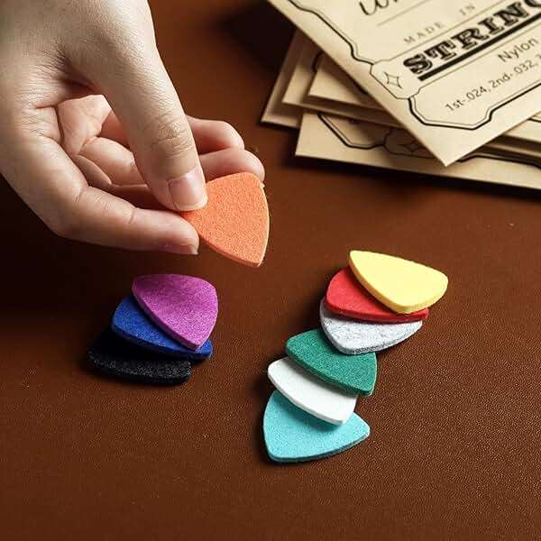 Ukulele Capo for Soprano, Concert, Tenor, Baritone Ukulele with felt picks (Walnut) - Image 5