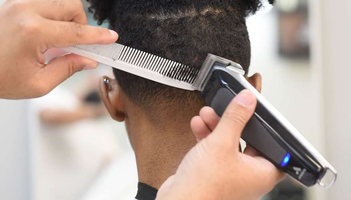 Andis 86000 reVITE Cordless Lithium-Ion Adjustable Fade Hair Cutting Clipper with Stainless Steel Blade - Black - Image 11