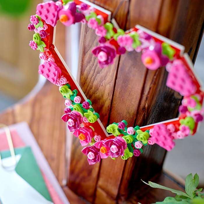 LEGO Heart Ornament Building Toy Set - Fun Arts and Crafts Idea for Girls and Boys, Ages 9+ - Display on The Wall as Home Decoration - Gifts for Kids - 40638 - Image 5