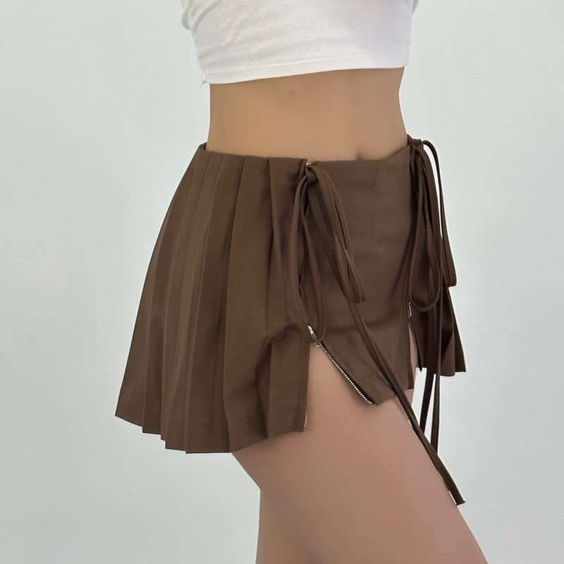 RICHTRUE Preppy Y2k Low Rise Pleated Mini Skirt for Women Sexy - Image 4