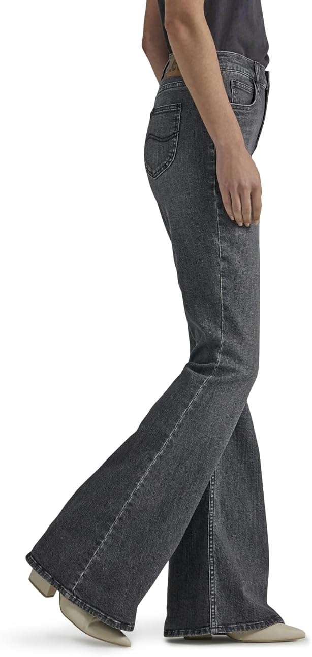 Lee Women's Legendary Mid Rise Flare Jean - Image 2