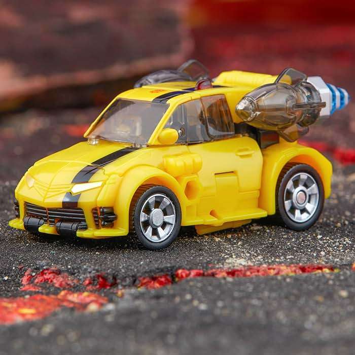 Transformers Legacy United Deluxe Class Animated Universe Bumblebee, 5.5-Inch Converting Action Figure, 8+ - Image 5
