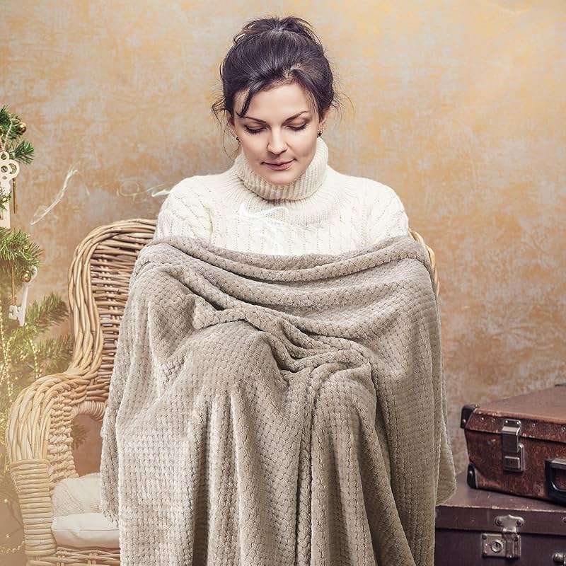 Newwiee 4 Pcs Flanne Fleece Throw Blanket for Bed Couch Large 3D Waffle Textured Soft Blanket Winter Warm Lightweight No Shedding No Pilling Decorative Throw, 50x60 Inch(Neutral Color) - Image 6