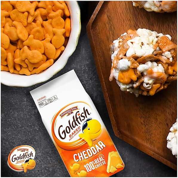Goldfish Cheddar Cheese Crackers, Baked Snack Crackers, 6.6 oz Bag (Pack of 2) - Image 5