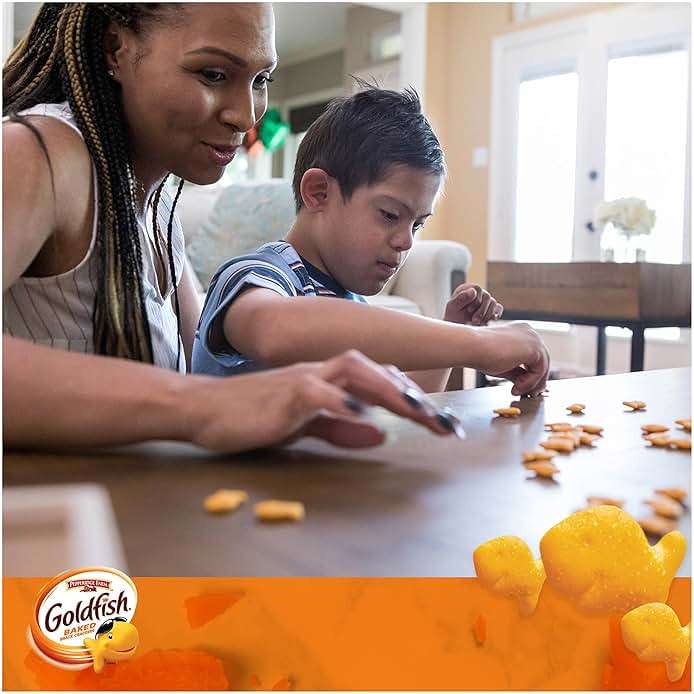 Goldfish Cheddar Cheese Crackers, Baked Snack Crackers, 6.6 oz Bag (Pack of 2) - Image 6