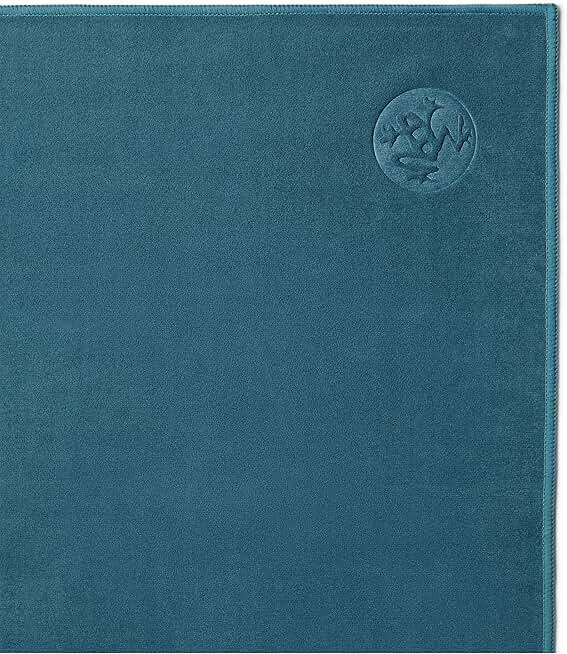 Manduka eQua Hand Towels - 16" Rapid Moisture Activated Grip Quick Drying, Soft Microfiber Machine Washable 16 x 26.5 inches - Image 4