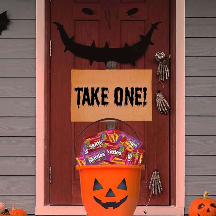 Skittles, Starburst Fun Size Chewy Candy Assorted Variety, Individually Wrapped, 32.28 Ounces, Bulk Bag - Image 7