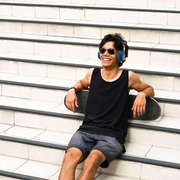 JBL Tune 720BT - Wireless Over-Ear Headphones with JBL Pure Bass Sound, Bluetooth 5.3, Up to 76H Battery Life and Speed Charge, Lightweight, Comfortable and Foldable Design (Blue) - Image 2