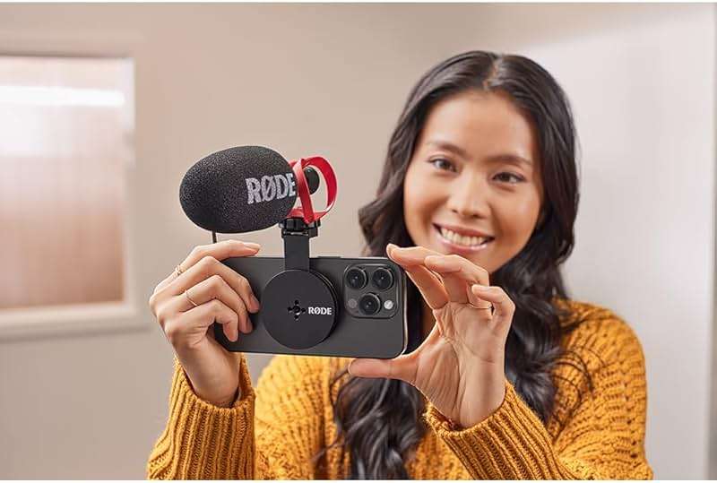 RØDE Magnetic Mount Smartphone Accessory Mount With Cold Shoe Slots and a 1/4-inch Thread (MagSafe Compatible) - Image 2