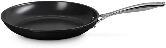 Le Creuset Essential Non-Stick Ceramic Shallow Frying Pan, 11" - Image 3