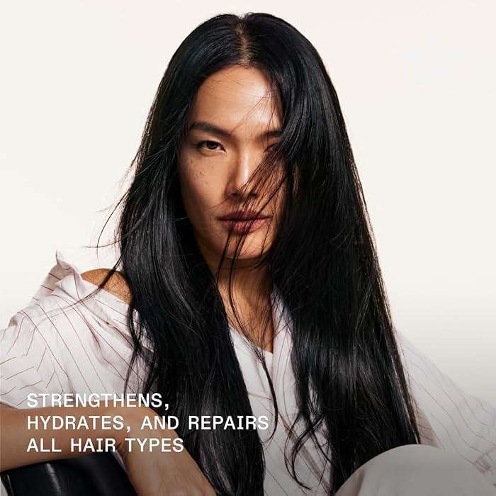 Olaplex Wash and Shine Hair Kit: No. 4, 5, 7, Shampoo & Conditioner Set to Cleanse, Hydrate, & Control Frizz Up to 72 Hours, Bonding Oil for Shine & Protect, For All Hair Types - Image 2