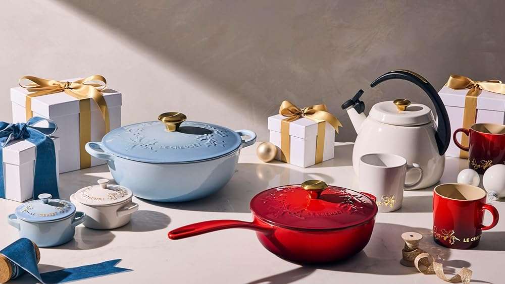 Le Creuset Enameled Cast Iron Holly Collection Saucier, 2.25 qt., Cerise with Gold Knob - Image 6