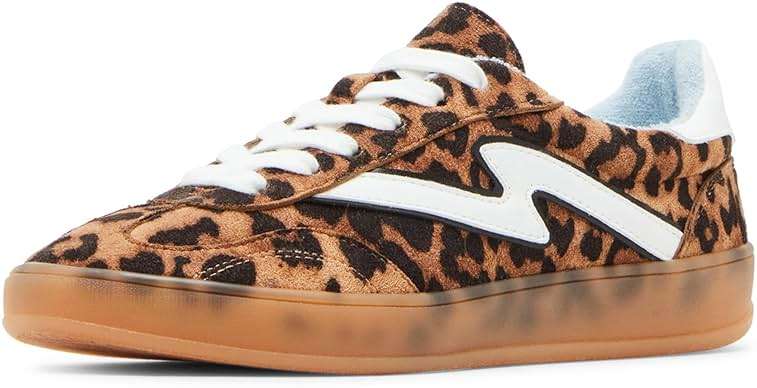 Madden Girl Women's Giia Fashion Sneaker - Image 1