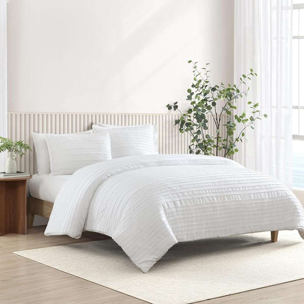 UGG Textured Queen Comforter Set - 3 Piece Striped Reversible Queen Bedding Set with Pillow Shams, Stylish Soft & Luxurious White Bed Set for Home & Bedroom (Full/Queen) - Image 2