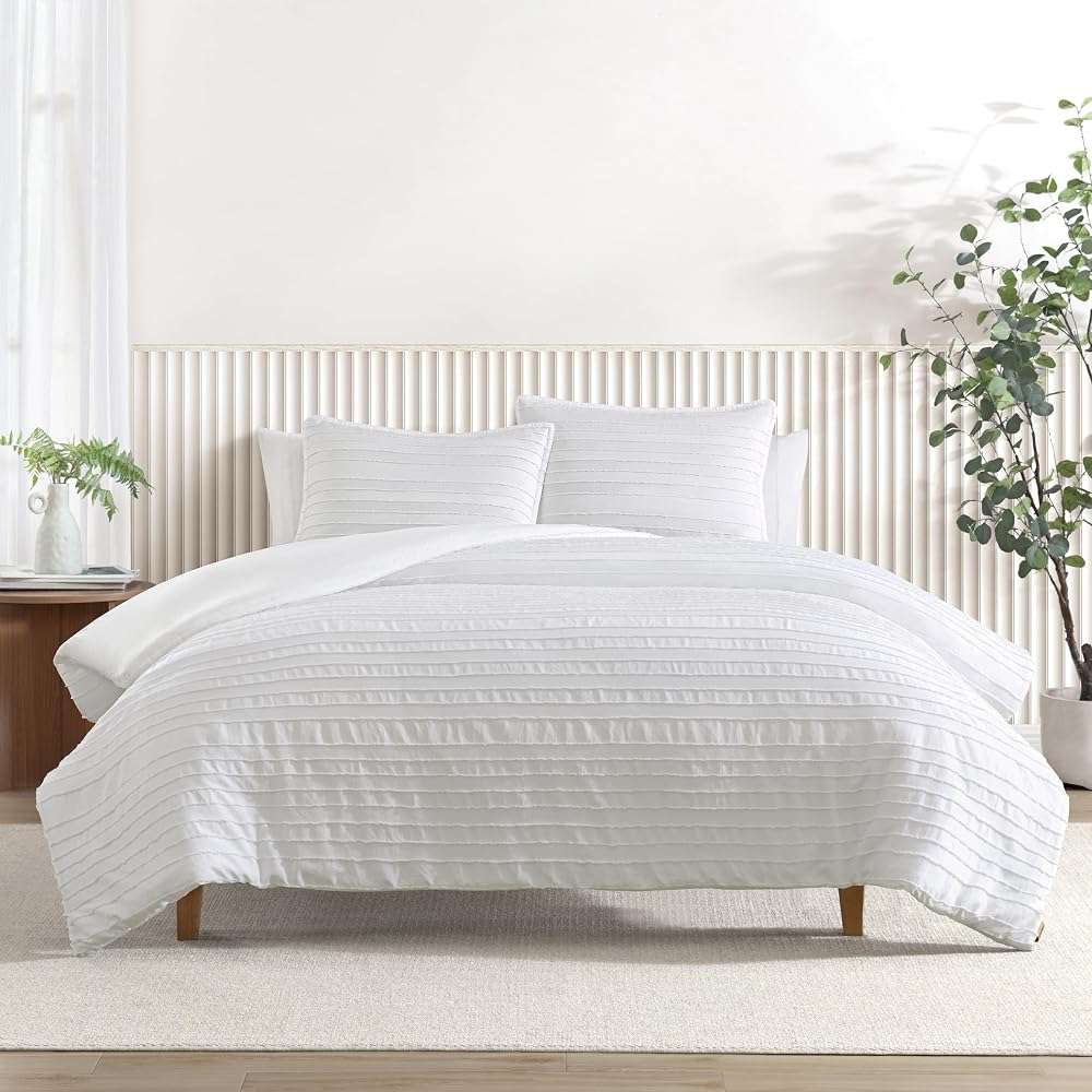 UGG Textured Queen Comforter Set - 3 Piece Striped Reversible Queen Bedding Set with Pillow Shams, Stylish Soft & Luxurious White Bed Set for Home & Bedroom (Full/Queen) - Image 9