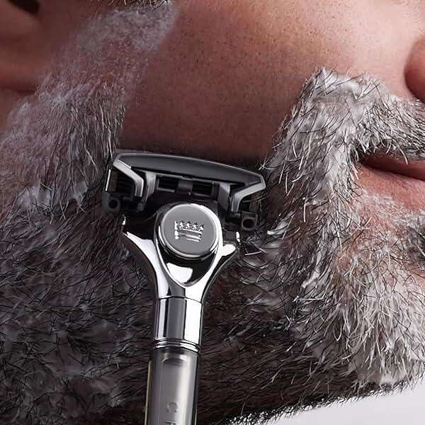 Cremo Original Shave Gift Set for Men, includes Impossibly-Slick 6 oz Shaving Cream, Chrome Barber Grade Razors for Men and four Razor Blades Refills - Image 5
