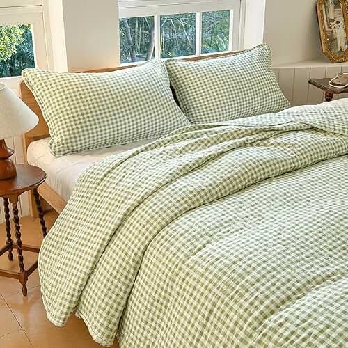 Sage Green Gingham Queen Quilt Set, Soft Pre-washed Microfiber Green Plaid Queen Bedspread, Lightweight Checked Summer Quilt, Grid Bedding Coverlets for All Seasons (Includes 1 Quilt, 2 Pillow Shams) - Product Image