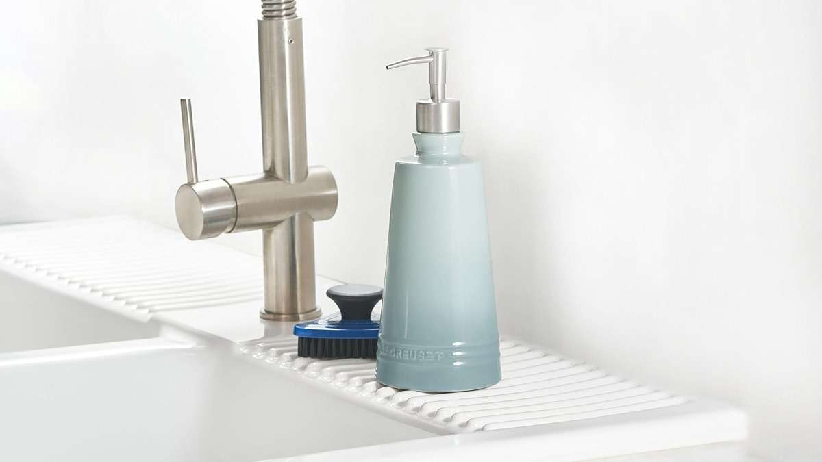 Le Creuset Stoneware Signature Soap Dispenser, 20 oz., Sea Salt - Image 5