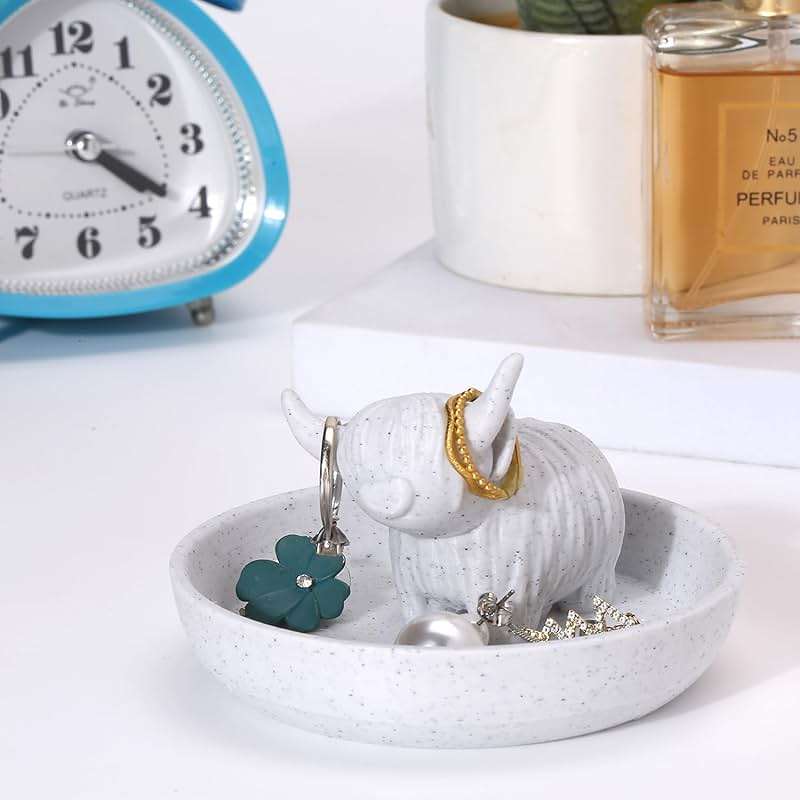 Awsaccy Highland Cow Ring Holder with Circular Dish, 3D Printed Plastic Farmhouse & Bohemian Style Cute Unique Women Gifts Stuff Ring Jewelry Plate Organizer for Bathroom Office Home Room Desk Decor - Image 5