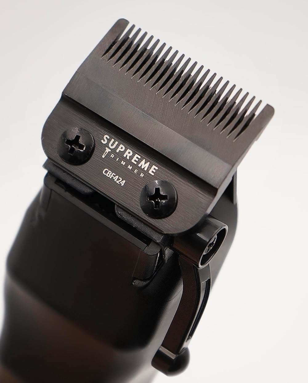 Supreme Trimmer Pro Clipper Lite | 210 Min Run Time Professional Hair Cutting Tool Set + Hair Comb, Scissors & Fade Blade | STC5000 - Image 8